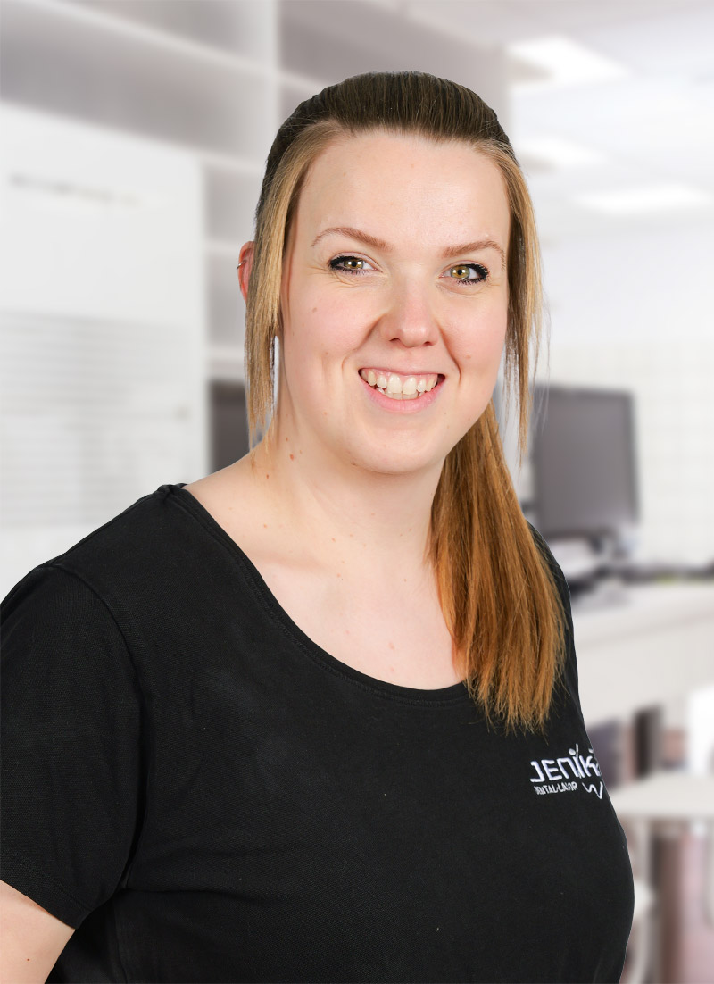 Mit-Innovation-in-die-Zukunft-Sina Mit Innovation in die Zukunft Sina Zahntechnikermeisterin